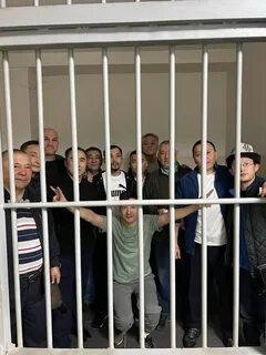 Заключенные политики