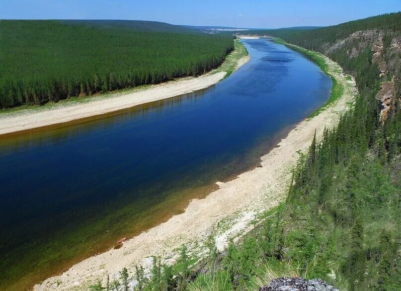 Реки сини. Река Амга Якутия. Река Вилюй Республика Саха Якутия. Амма река РЕС.Саха Якутия. Амма река.