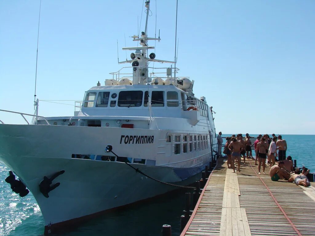 Прогулка на теплоходе анапа. Горгиппия анапа морская прогулка. теплоход горгиппия анапа. горгиппия судно анапа. морские прогулки анапа морпорт.
