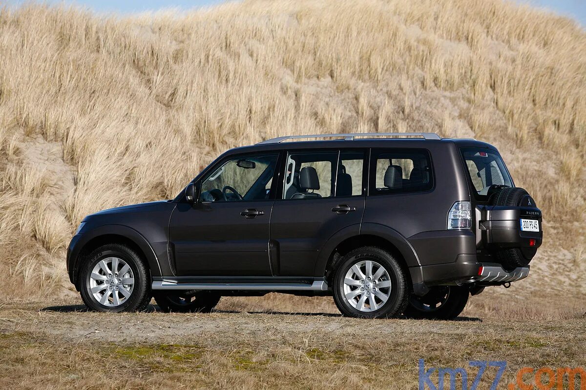 Mmc pajero 4. Паджеро 4 дизель 3.2. паджеро 4 дизель 4х4. мицубиси паджеро длинный джип. moniotr pajero.