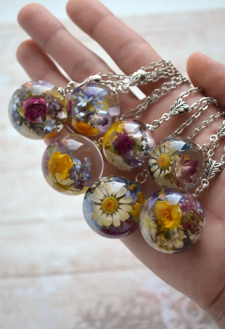 изделия из эпоксидной смолы. украшения из смолы. смола для творчества начинающих. изделия из смолы. смола для творчества начинающих.