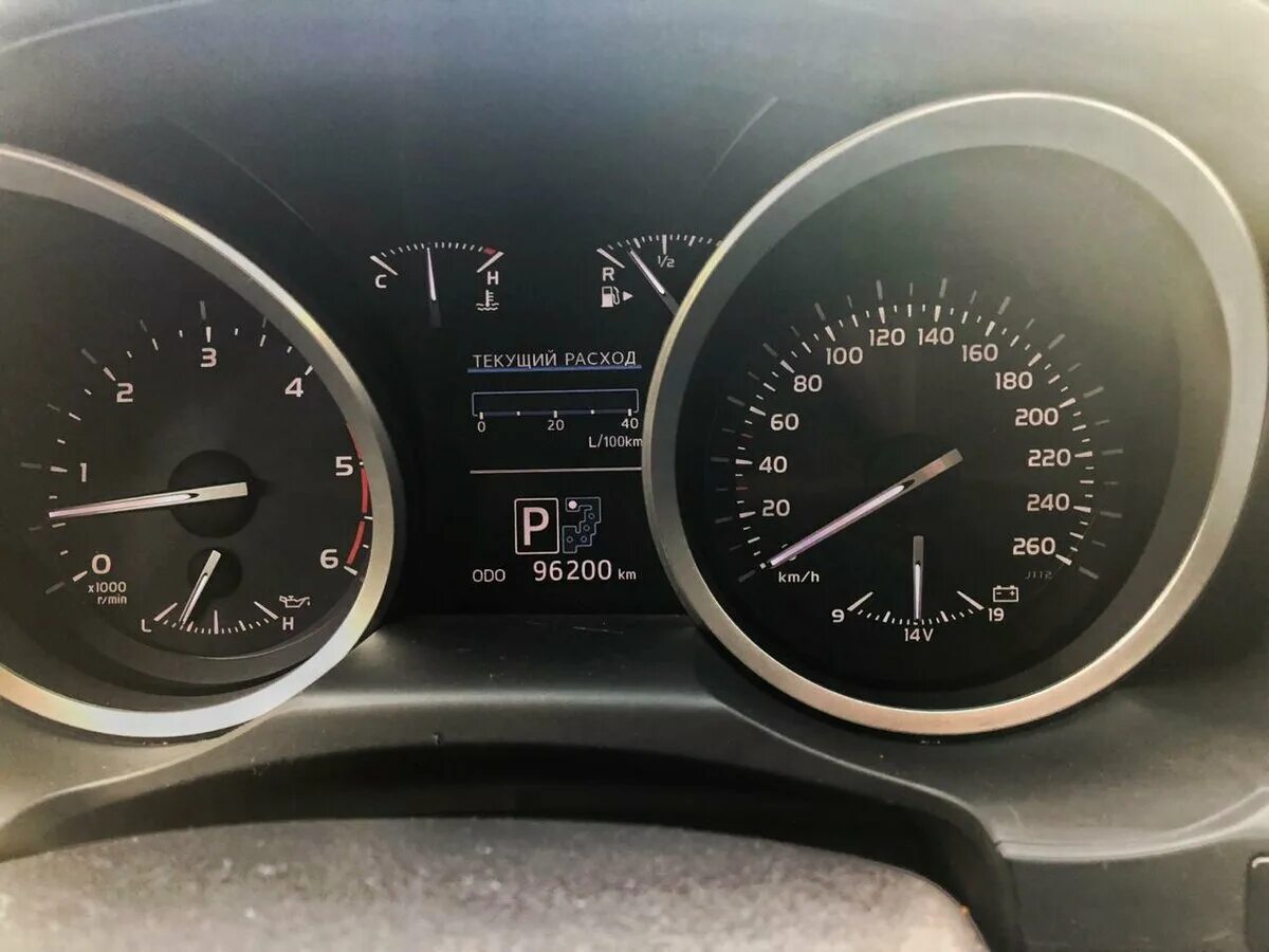 давление масла лк200. давление в шинах toyota land cruiser 200. приборка land cruiser 200. приборная панель land cruiser 200. давления масла ленд крузер 200.