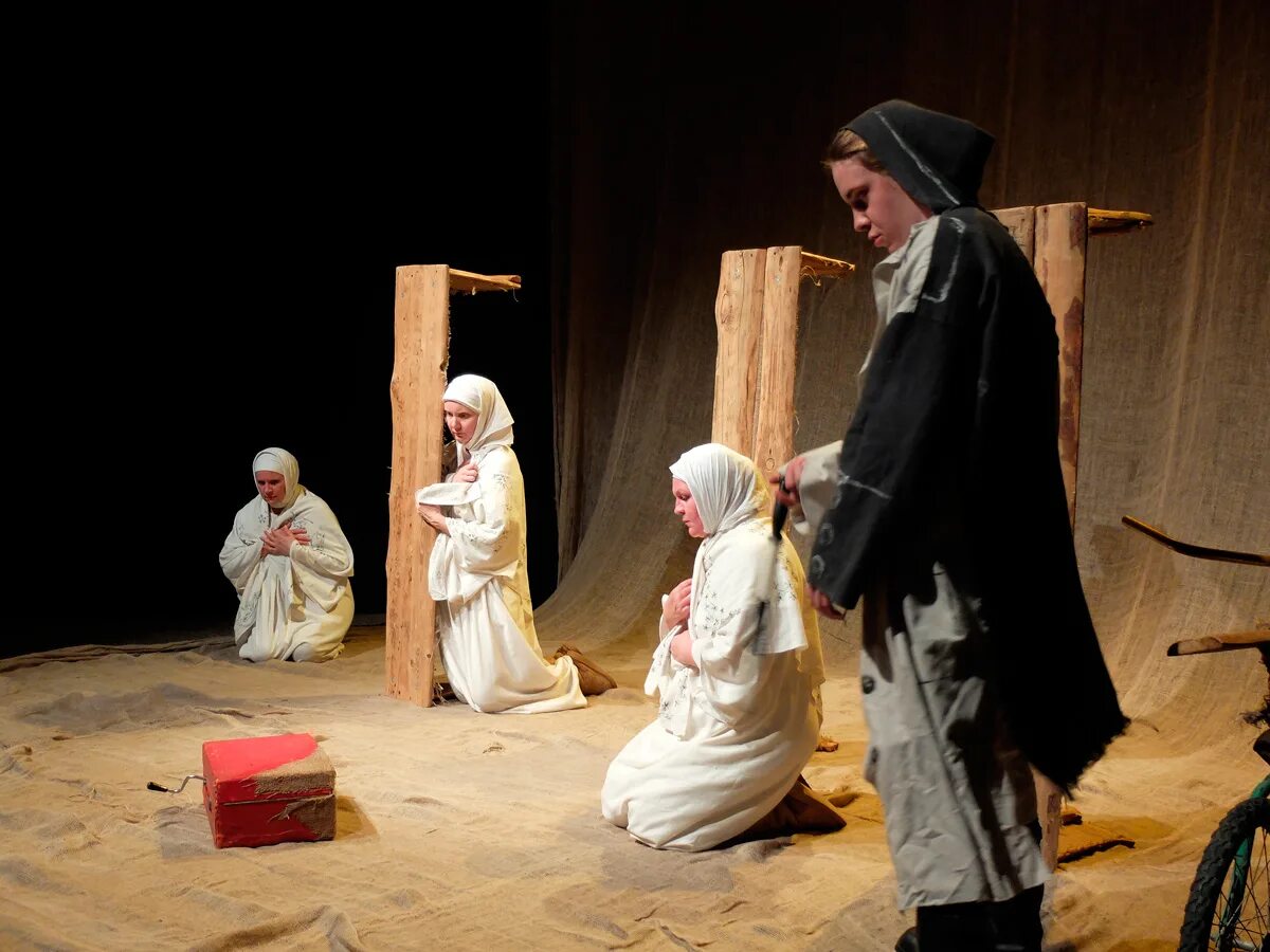 периферия астрахань. театры периферии. театры периферии. астраханский дом актера. театр периферия астрахань города одиночества.