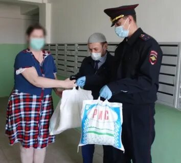 Сотрудник полиции в социальных сетях