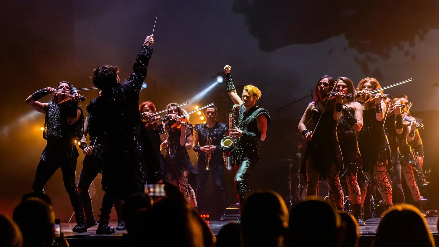 Симфонический рок оркестр конкорд. Concord orchestra концерт. Конкорд оркестра властелин тьмы. Конкорд оркестра симфонический оркестр рок концерт. Симфонический рок оркестр конкорд.