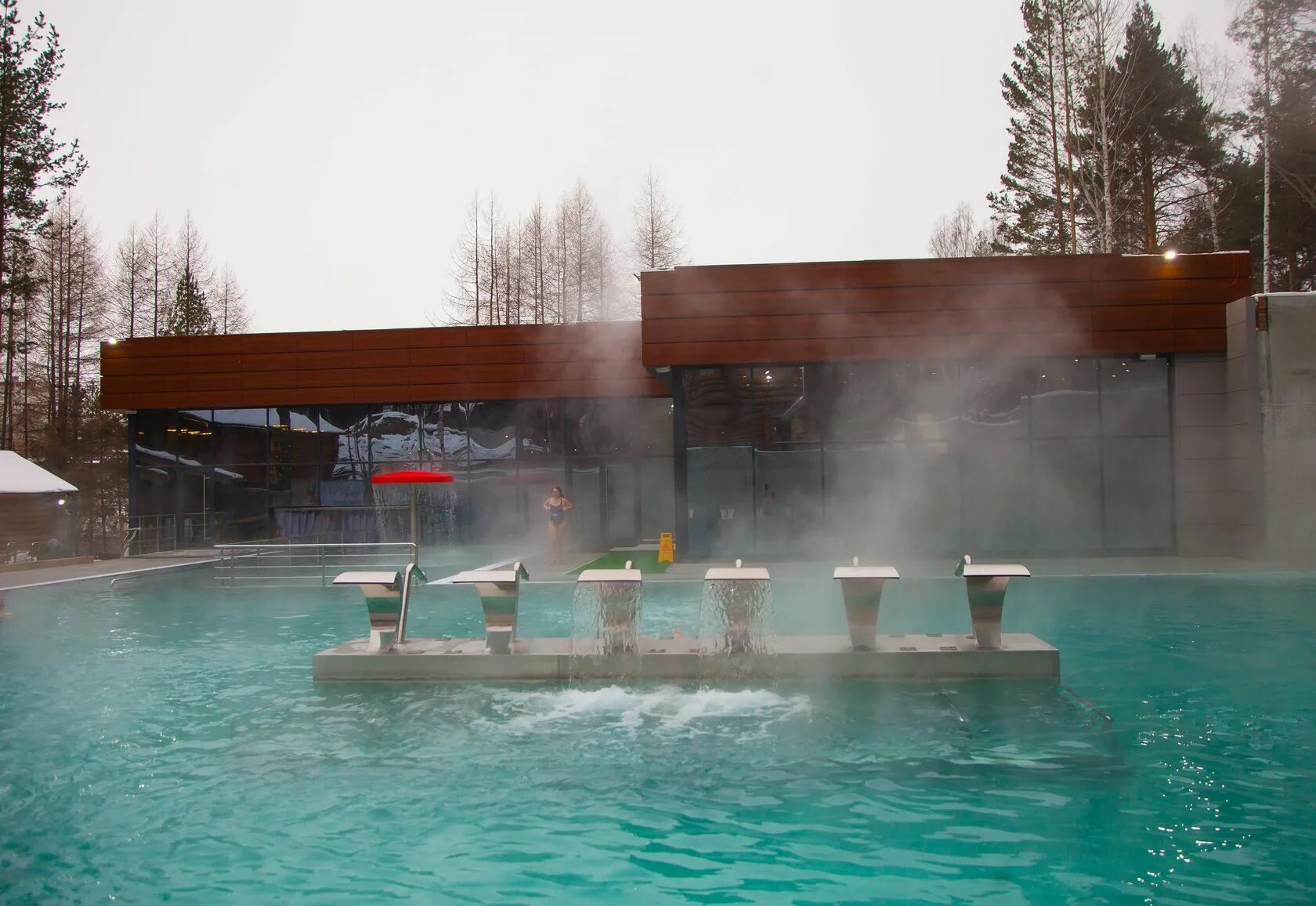 баден-баден термальные источники. аквапарк видное термы. термальный комплекс термы. словения термальные источники. термальный бассейн баден баден.