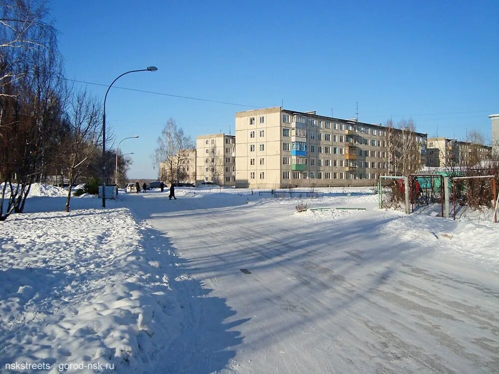 Улица пашин. Военный городок Гвардейский Новосибирск. Пашино Новосибирская область военный городок. Новосибирск Пашино Гвардейский. Улица солидарности Пашино Новосибирск.