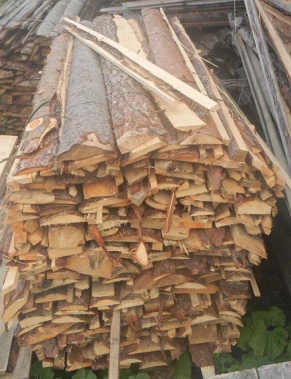 Горбыль (пиломатериал). Горбыль в пачках. Горбыль хвойный на дрова газ 3307. Сколько горбыля. Горбыль 3 куб.