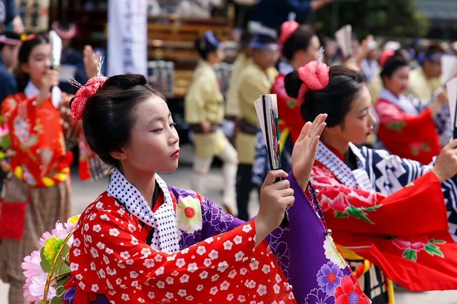 Народы населяющие китай и их основные занятия. Йоридо Япония. Япония население традиции. Японские традиции. Японская культура.