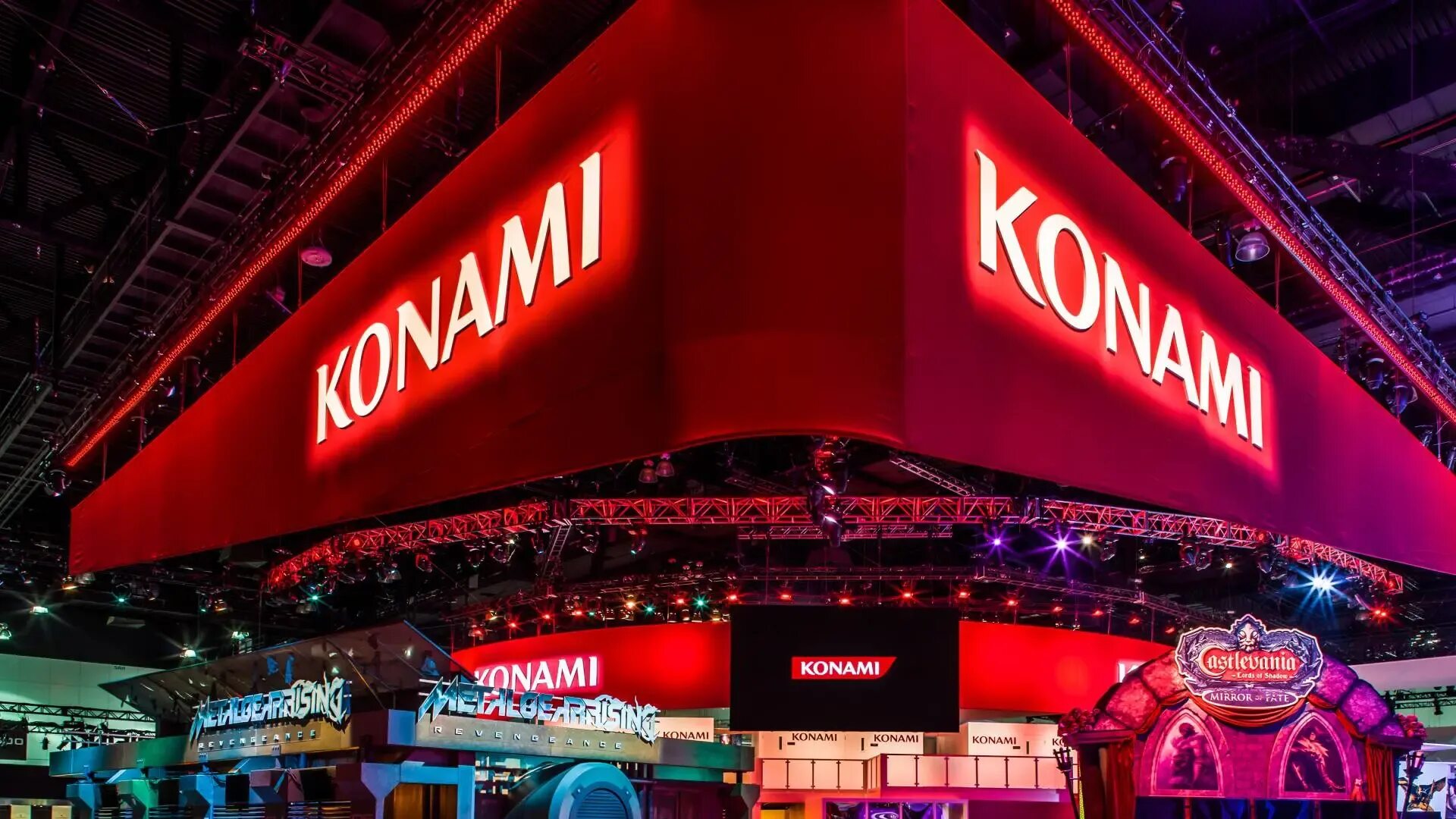 Выставка конами. Konami. Konami компания. Кона игра. Konami логотип.