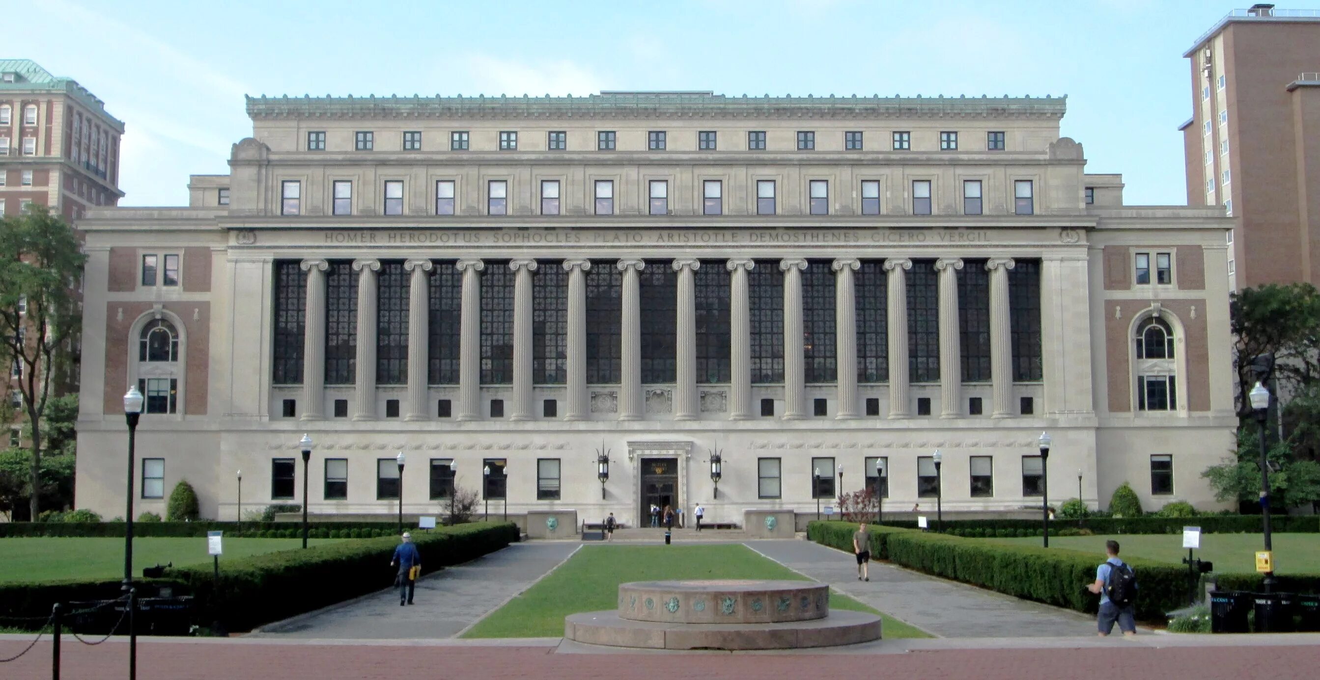 This my university. Колумбийский университет Columbia University. Колумбийский университет США библиотека. Университет Колумбии 1880. Колумбийский университет библиотека Батлер.