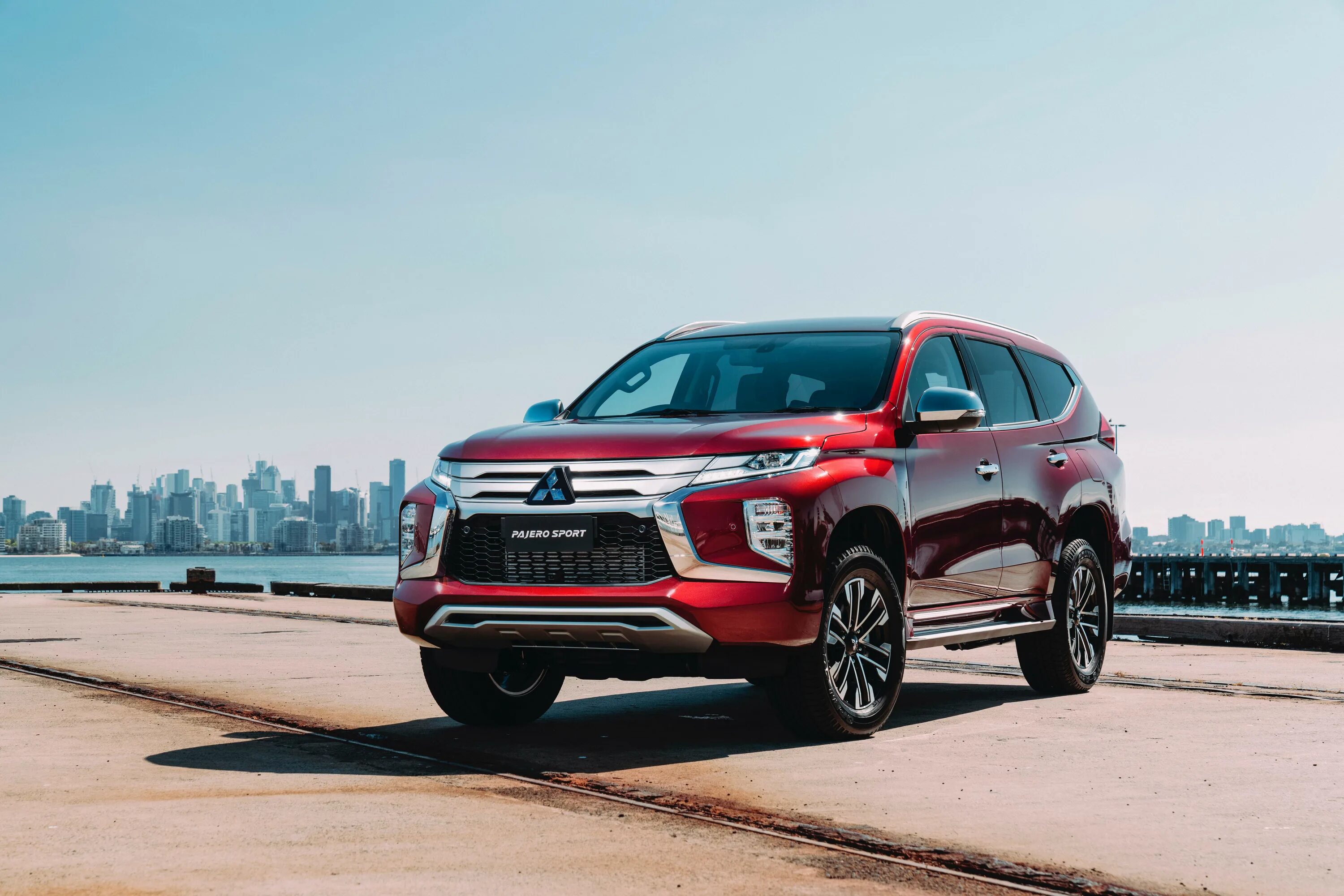 Mitsubishi новый год. Pajero Sport 2022. Mitsubishi Pajero Sport 2022. Мицубиси Паджеро спорт 2022 новый. Новый Митсубиси Паджеро 2022.