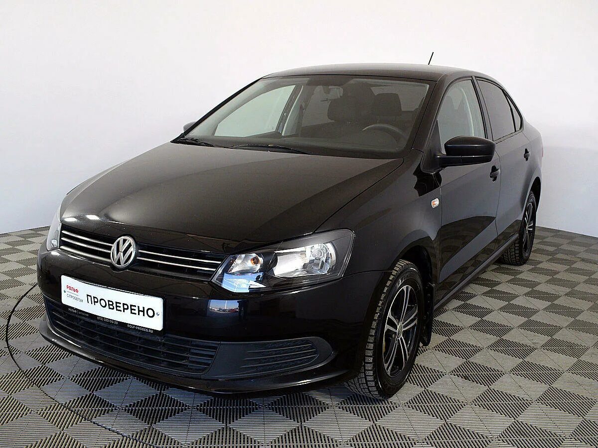 Vw polo 105 л с. Фольксваген поло 2014 черный. Volkswagen Polo 2016 черный. Фольксваген поло 2014 года черный. Фольксваген поло 2014-2016.