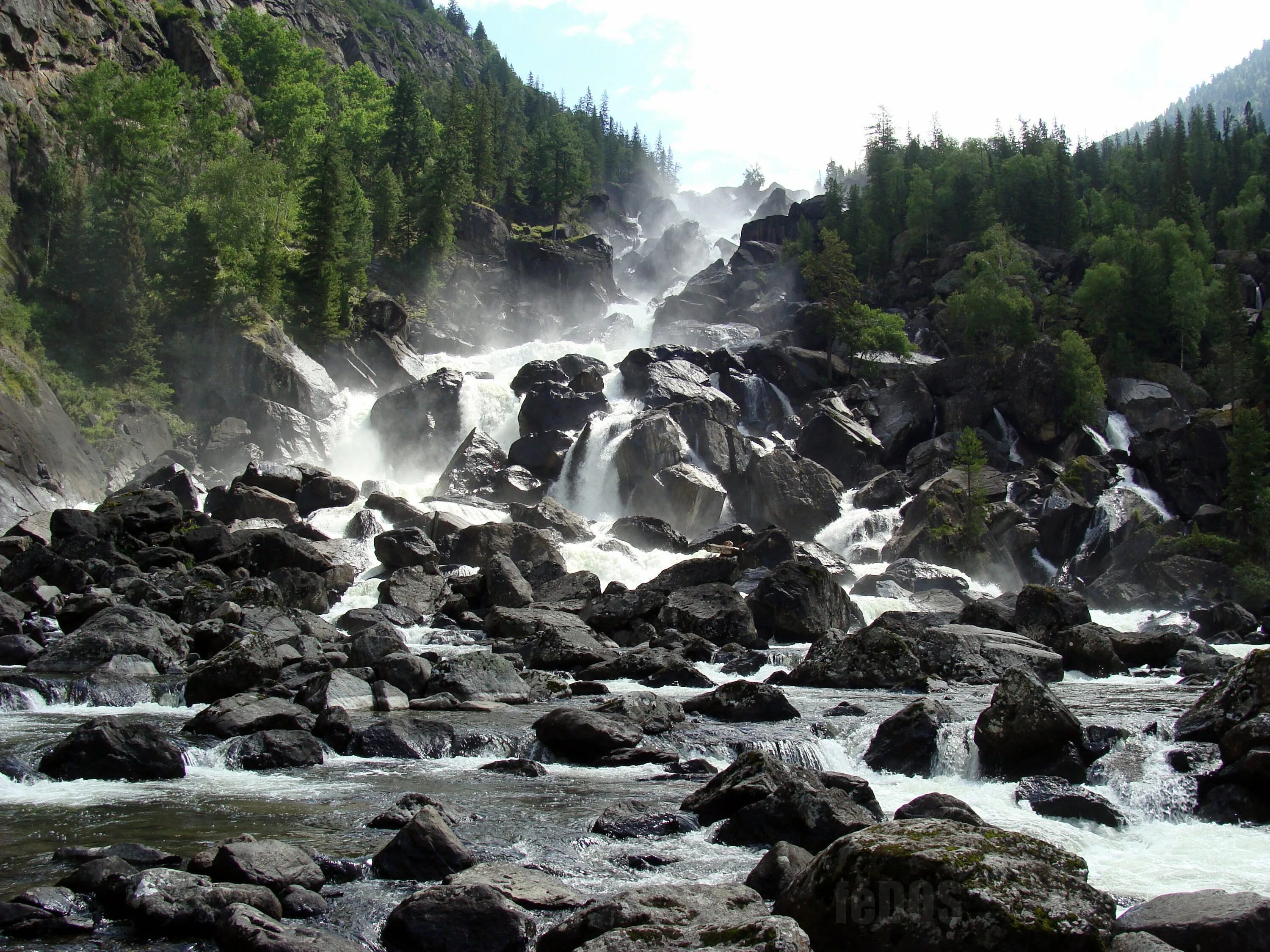 Водопад куркуре горный алтай. Чулышманская долина водопад куркуре. чульчинский водопад алтай. водопады горного алтая чулышман.