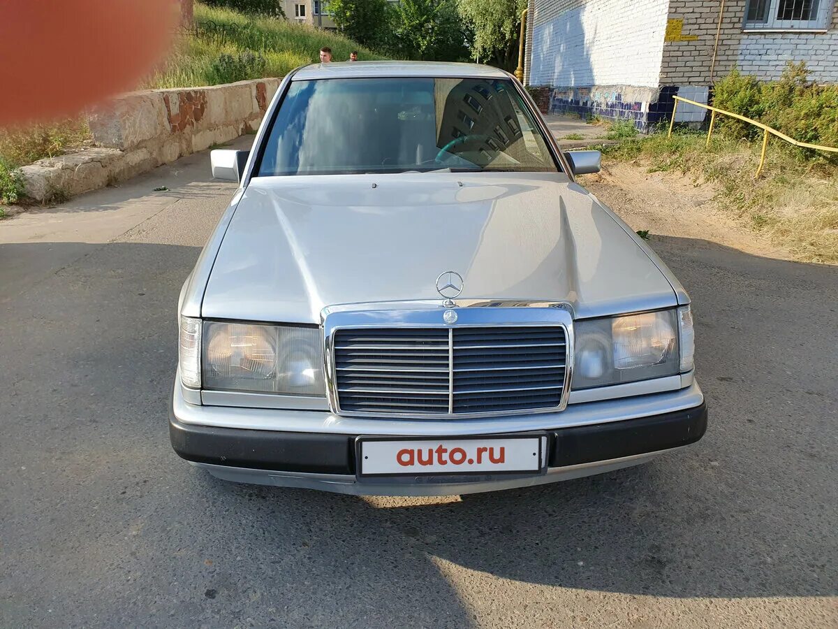 Mercedes 1991. Мерседес 124 1991 года. 124 Кузов Мерседес 1991. Мерседес 230 1993. Мерседес 1991 классика.