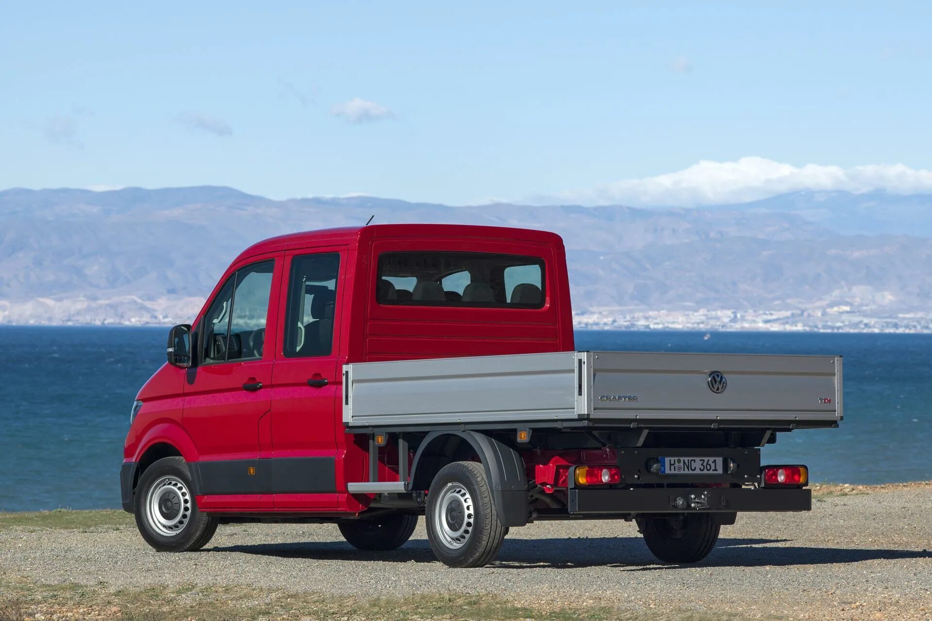 Фольксваген Крафтер бортовой. Фольксваген Крафтер грузовой. VW Crafter бортовой. Фольксваген бортовой фургон. Грузовики фольксваген