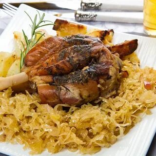 Рулька с квашеной