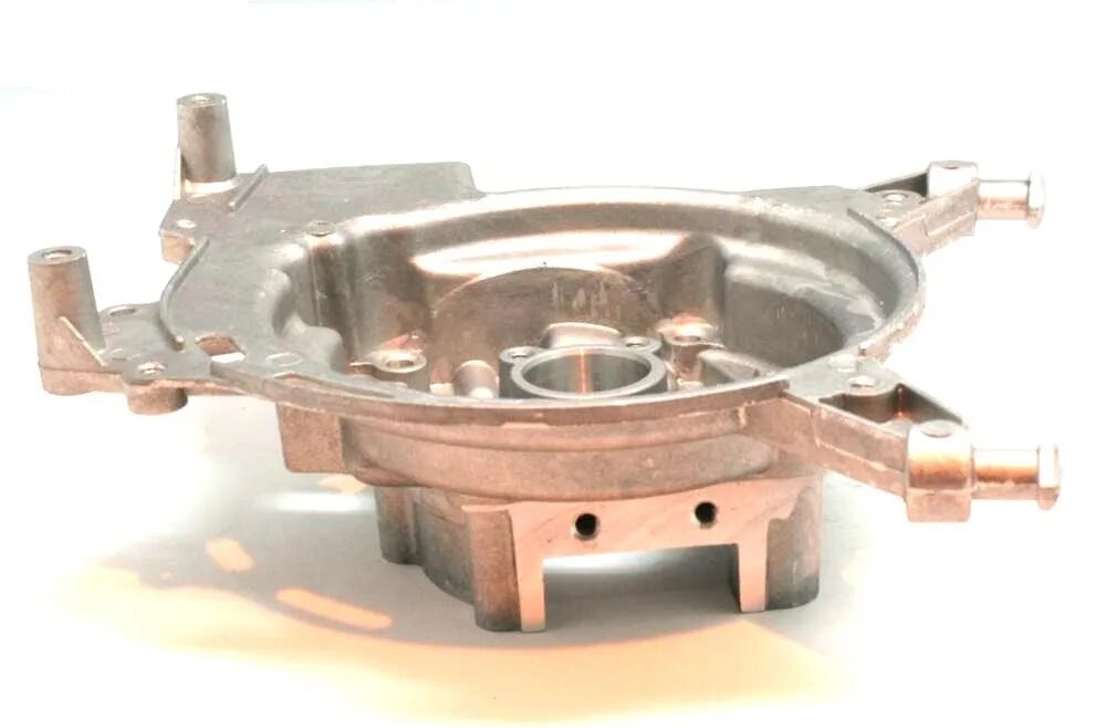 Блок картера бензогенератора. Картер бензогенератора. Картер двигателя лифан 190f блок цилиндра. Картер бензогенератора. Стартер для генератора huter 3000.