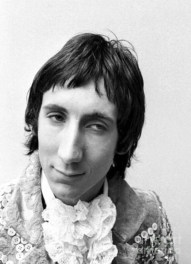 Pete townshend. Пит Таунсенд. Пит Тауншенд the who. Пит Таунсенд британский гитарист. Пит Таунсенд в молодости.