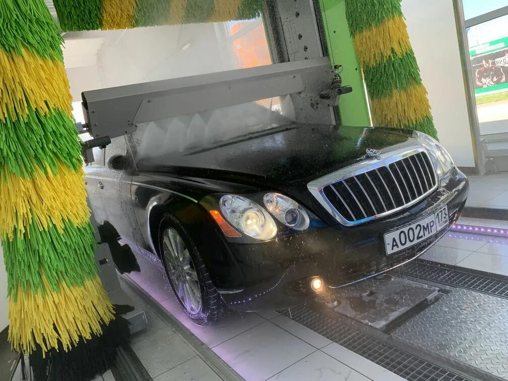 Автоматическая мойка екатеринбург. Портальная мойка kärcher. автомойка крист ульяновск. rb600 портальная мойка. щеточная автомойка.