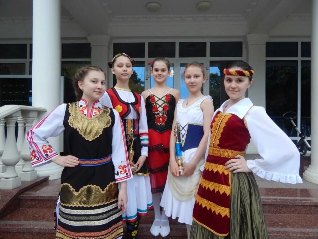 Школа искусств 2 воронеж. Детская школа искусств 2 старый оскол официальный сайт. Детская музыкальная школа 2 город старый оскол. Художественная школа школа старый оскол. Старый оскол школа искусств.