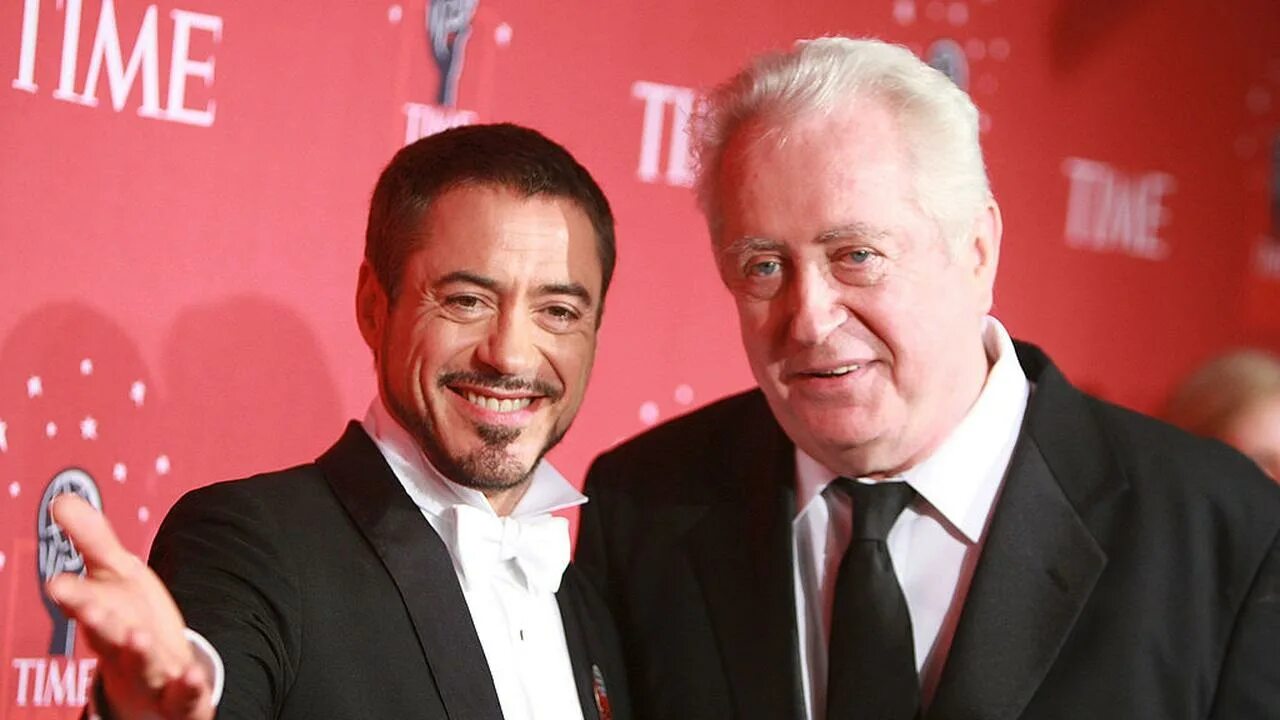 Дауни старший и младший фото. Robert Downey SR.