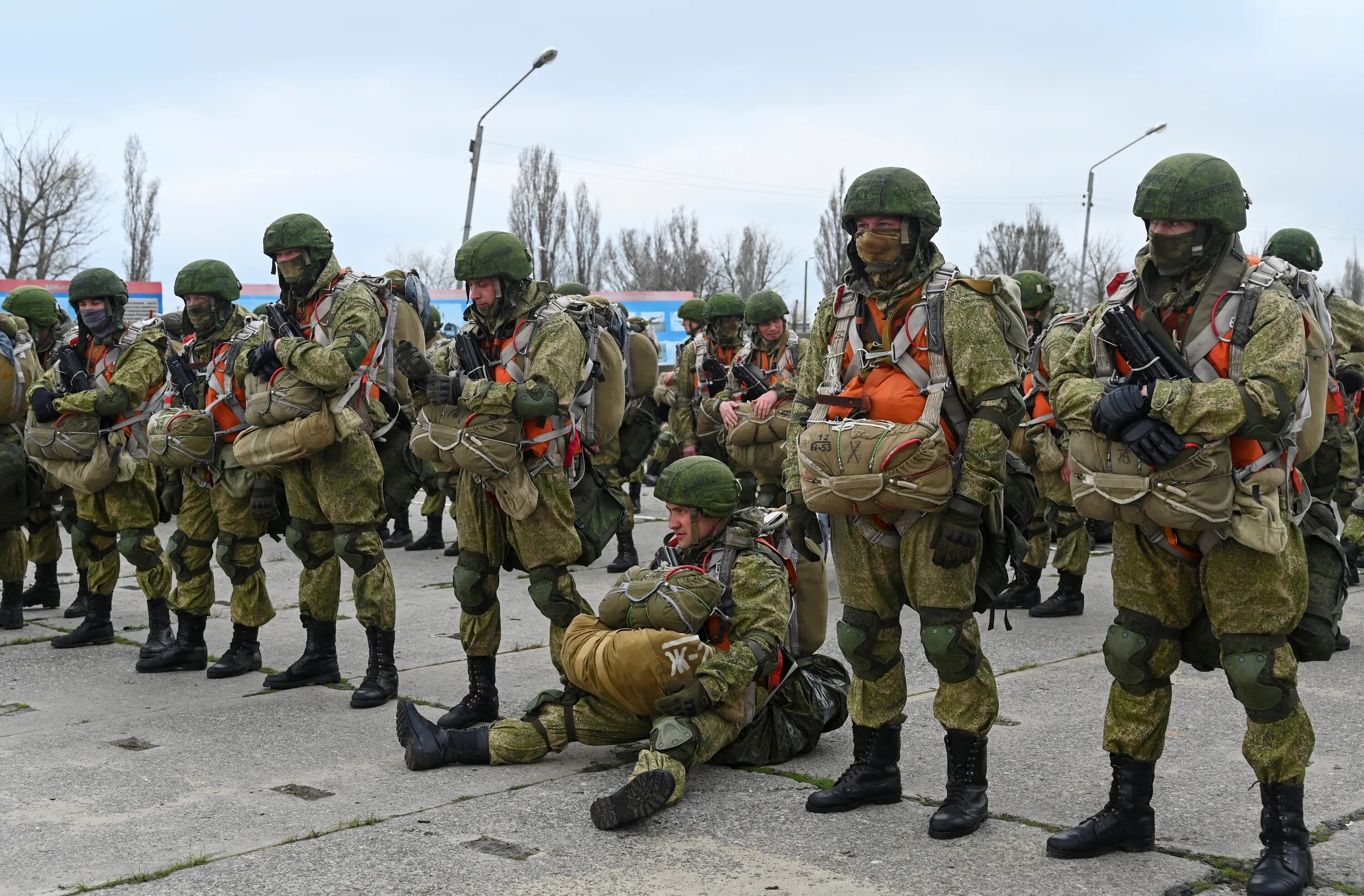 Рф украина 18. Русские войска на Украине. Воздушно-десантных войск России в Украине. Российский солдат. Российский десант на Украине.