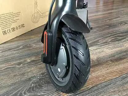 Hiper triumph black