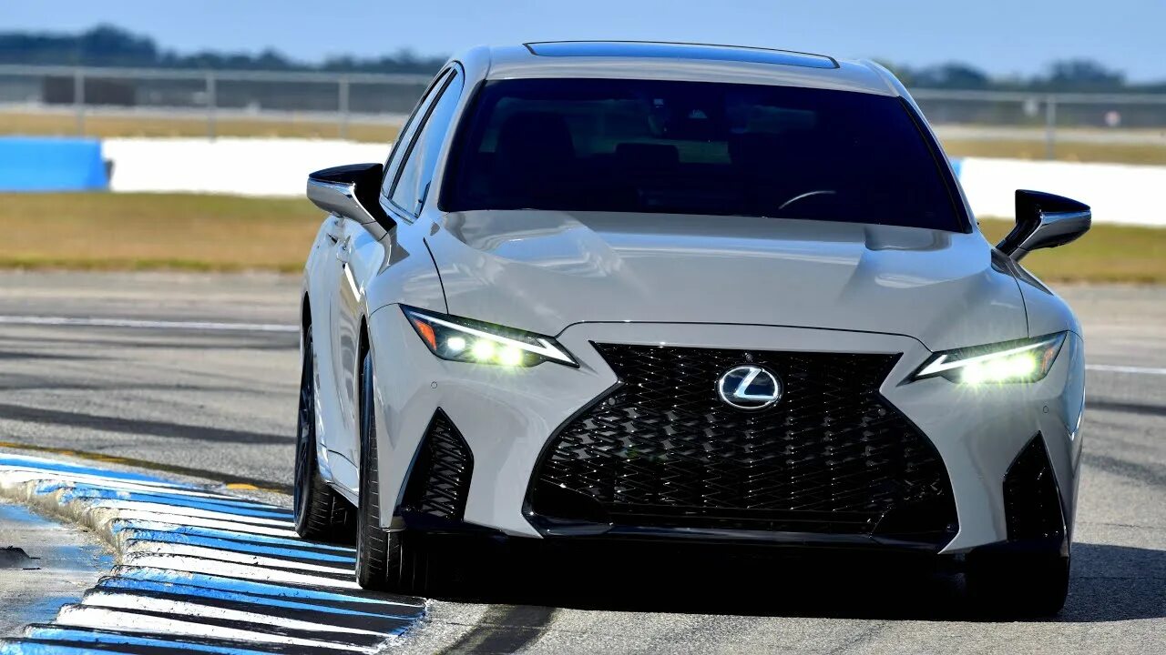 Лексус 2023. Лексус седан 2022. Lexus is 500 f sport 2022. Lexus is 500 f sport. Lexus is 500 f sport.