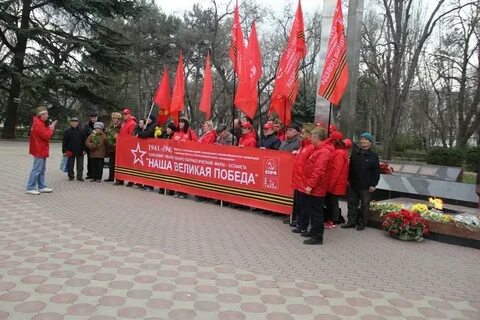 Колонну встречают