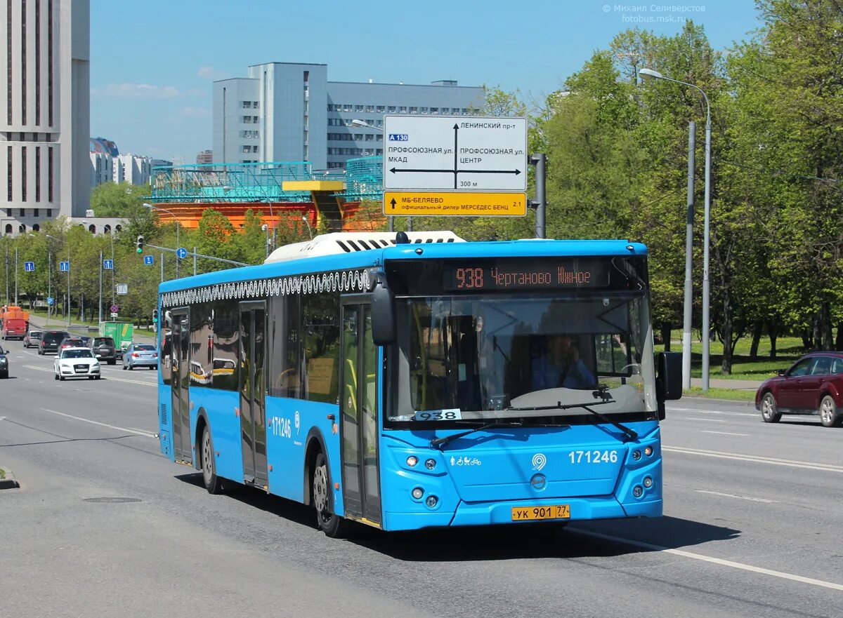 Автобус голаз 622810-10. Лиаз 6213. Автобус москва. Автобус 938 москва. Лиаз 5292 газовый.