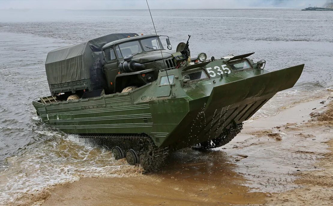 Передвижения по суше. ПТС-2 плавающий Транспортер. Гусеничный плавающий Транспортер ПТС-2. ПТС-2 (плавающий Транспортер средний). Инженерная машина ПТС-2.