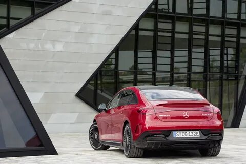 Mercedes eqe