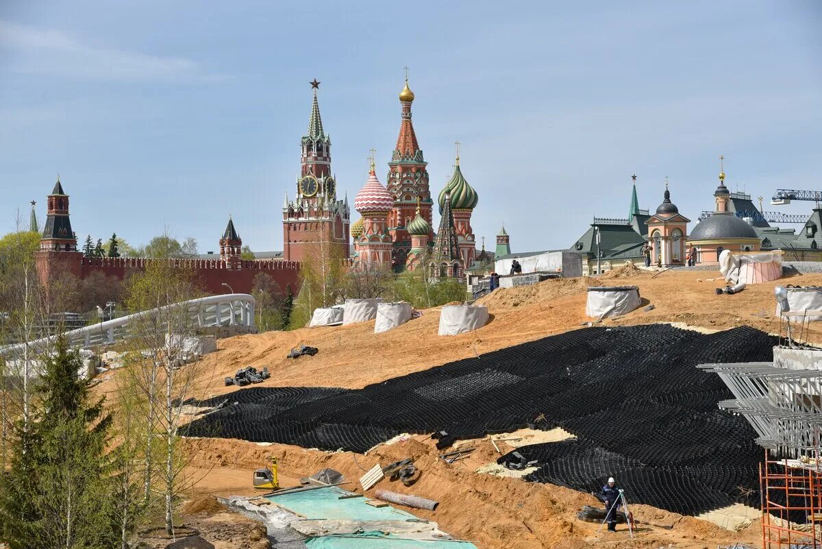 Что будет вместо москвы. Парк Зарядье стройка. Зарядье луг. Парк Зарядье раньше. Зарядье реконструкция.