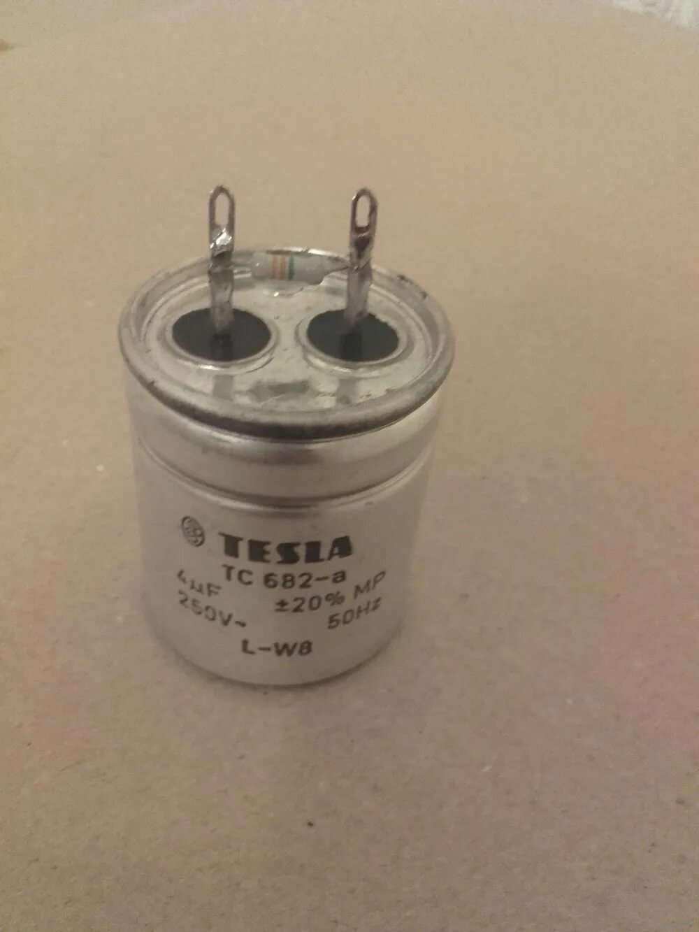 Конденсатор тесла 150v 500. U t c конденсатор. U t c конденсатор. Конденсатор elko 4700mf 50v frako. U t c конденсатор.