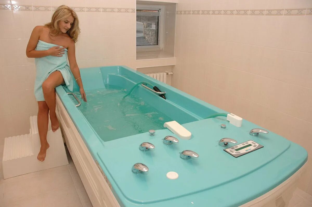 Сероводородные ванны польза. Радонотерапия Радон. Радоновые и сероводородные ванны. Бальнеотерапия радоновые ванны.