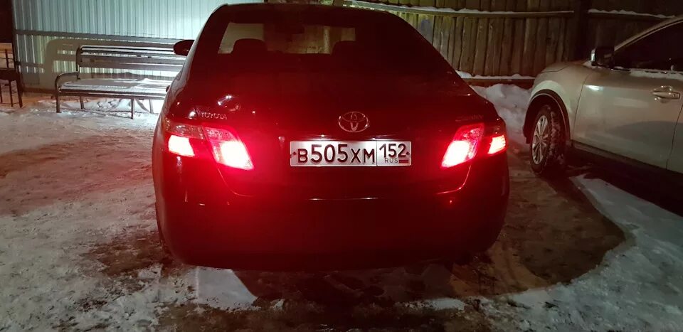 Поставил двухконтактные лампы в задние туманки - Toyota Camry (XV50), 2,5 л, 201