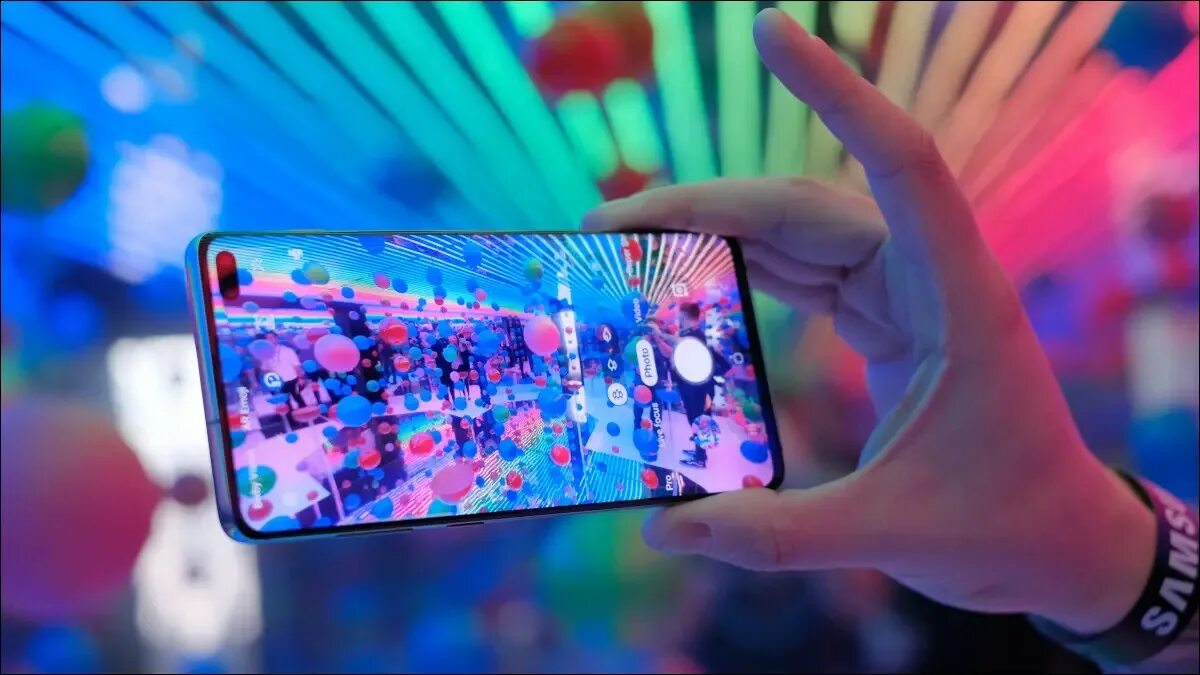 Какие есть экраны на телефон. Какие есть экраны на телефон. Смартфон apple iphone x 64gb. Какой экран лучше для смартфона. Смартфоны с ярким дисплеем.