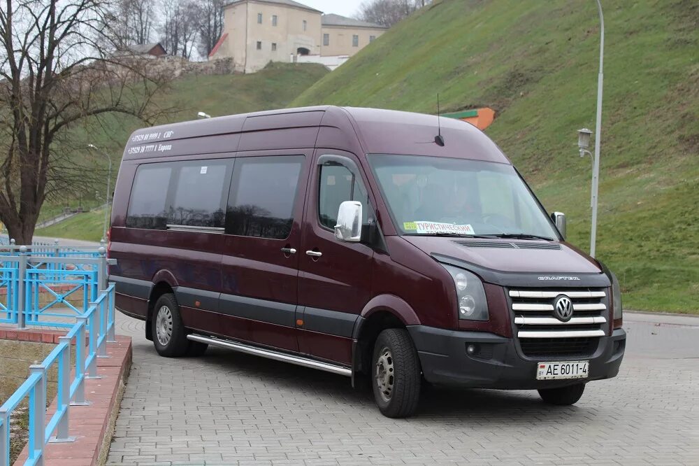 Фольксваген пассажирский купить. Volkswagen Crafter пассажирский. Фольксваген Крафтер 2008 пассажирский. Volkswagen Kraft пассажирский. Volkswagen Crafter 2eke2 пассажирский.