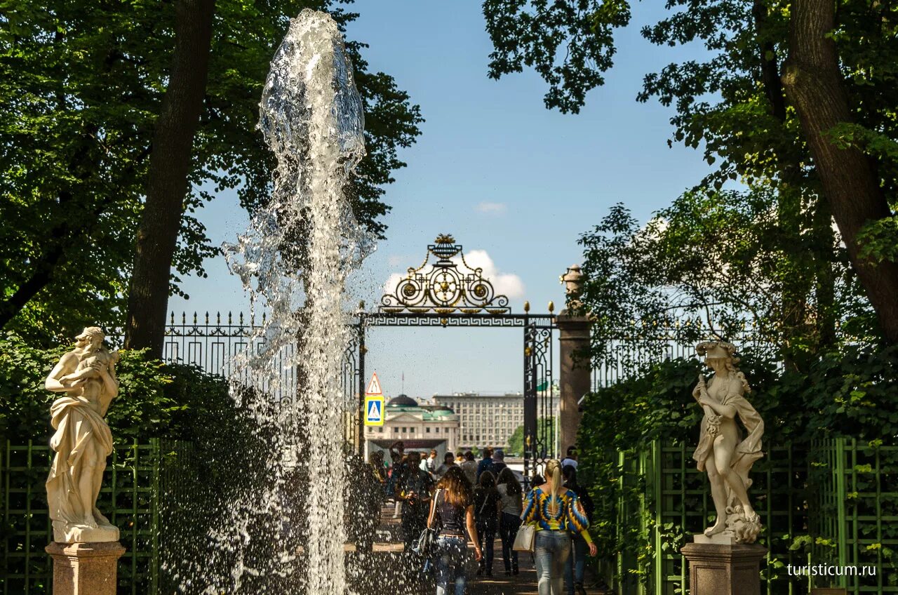 Название летнего сада в санкт петербурге