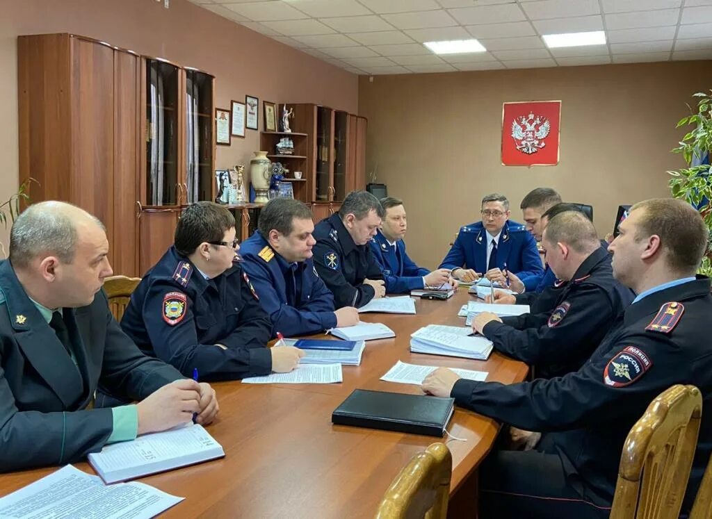 Работники прокуратуры. Юхименко владимир степанович. Руководитель правоохранительных органов. Бурсов прокуратура. Шатиришвили воронеж прокурор.