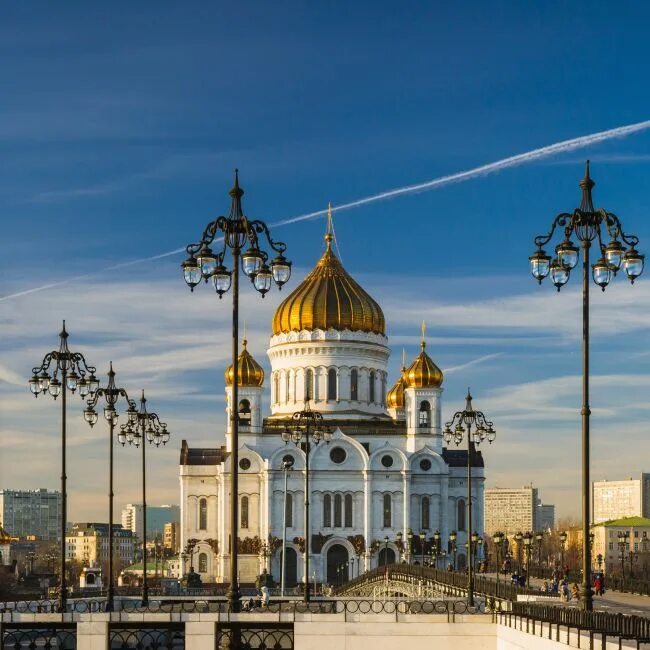Храм христа спасителя гостиница. Храм христа спасителя. московский храм спасителя. город москва храм христа спасителя. храм христа спасителя в москве вертикально.