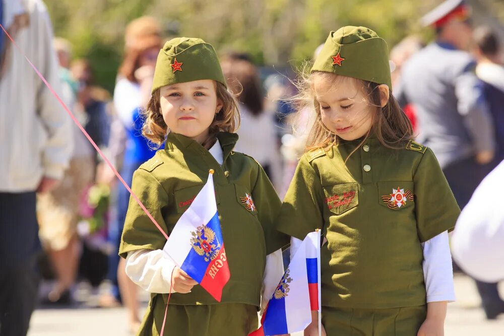 День победы подростки. Патриотическое воспитание. Воспитание патриотизма. Патриотизм в школе. Патриотизм для детей.