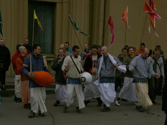 Харе харе харе харе гобиндей. Харе харе харе харе гобиндей. Мантра har har har. Мантра хар. Харе харе харе харе гобиндей.