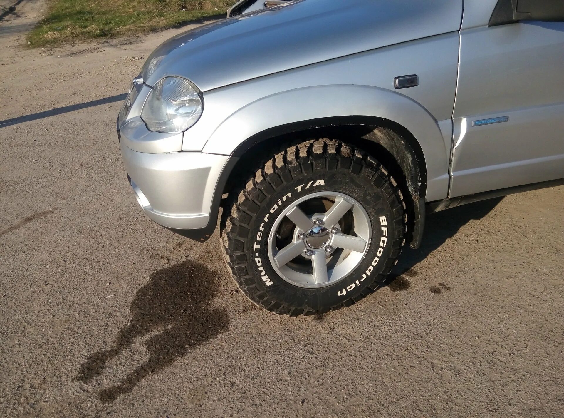 Chevrolet Niva 245 75 15. BFGOODRICH 215 75 15 Нива. 215/75 R15 на ниву. 215 75 15 На ниву Шевроле. Шина на шеви ниву