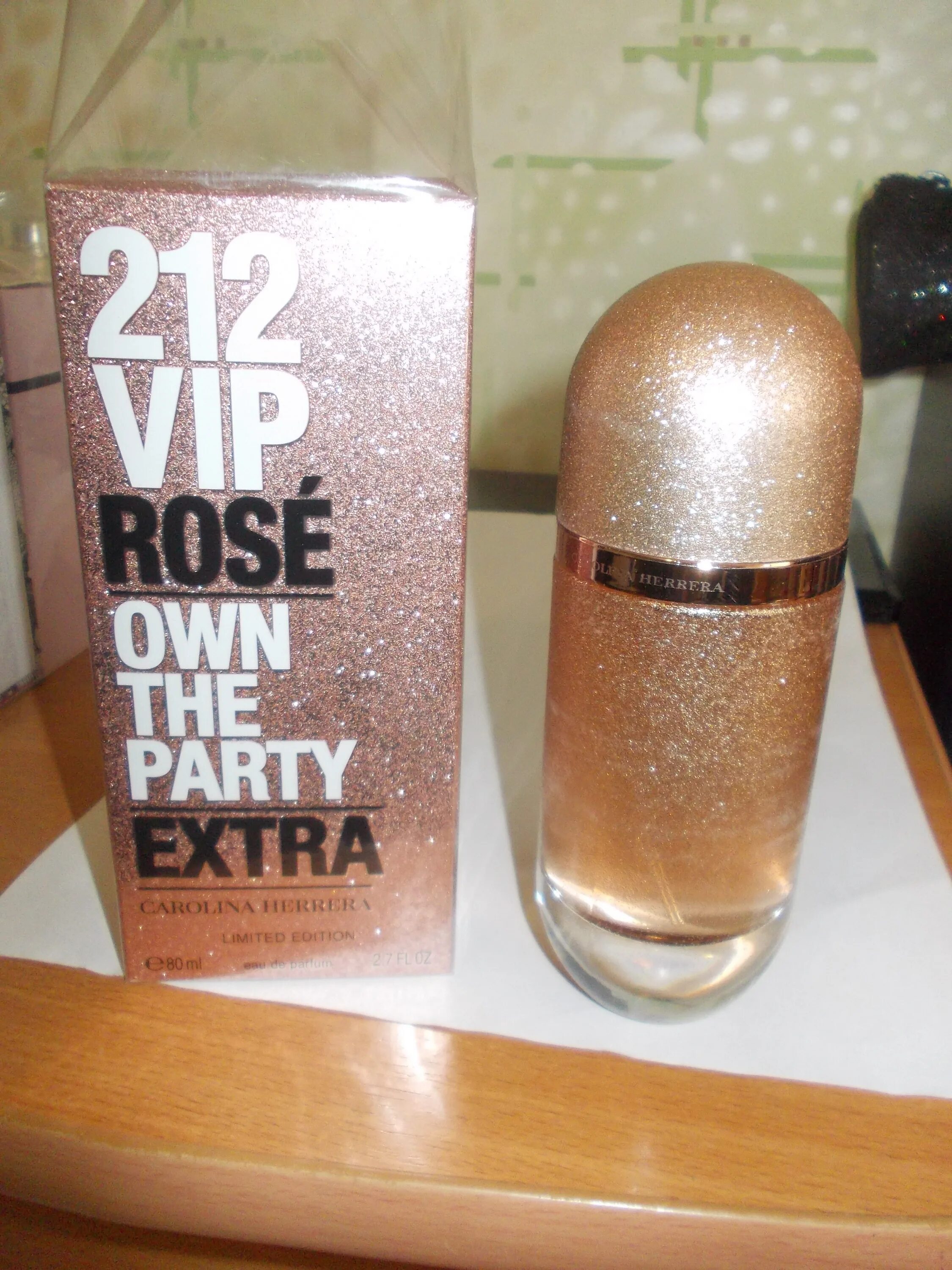 Extra limited. 212 VIP Rose Carolina Herrera женские.