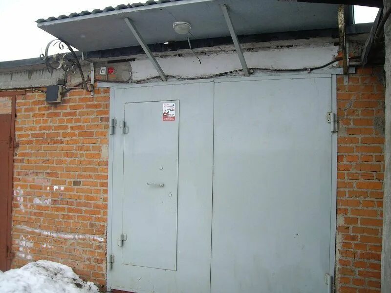 Снять в аренду гараж в городе. Сдается гараж. аренда гаража. нежилые помещения гаражный. серпухов гаражный кооператив.