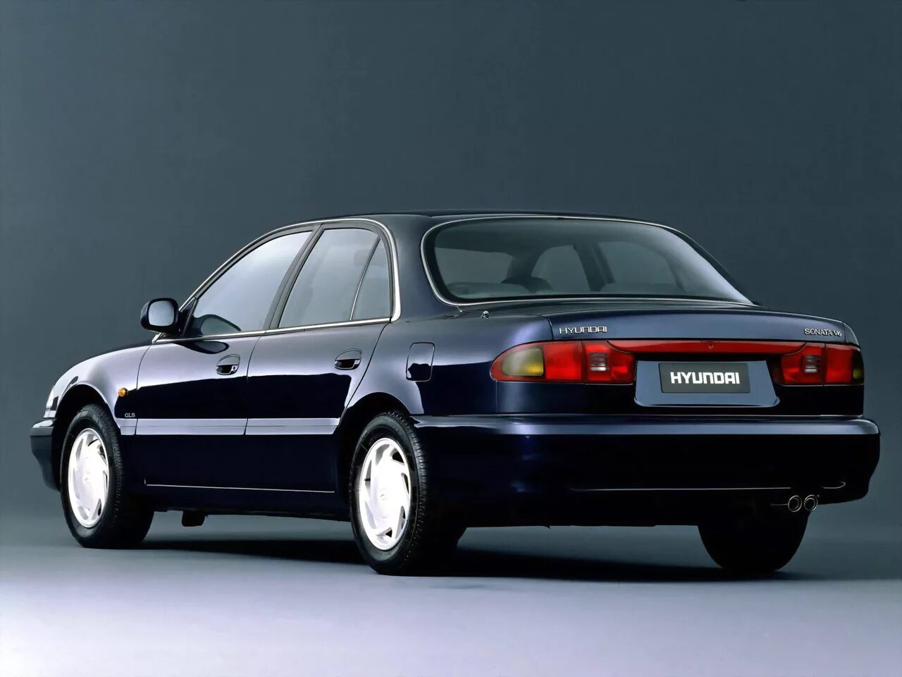 Hyundai sonata 3 1998. Hyundai sonata iii 1996. хендай соната 1997 3 рестайлинг 2. Hyundai соната 1997. Hyundai sonata iii 1993 -1996.