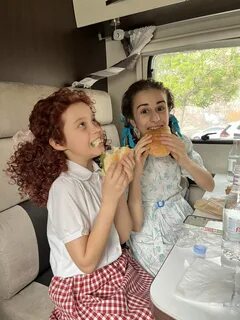 Манюн