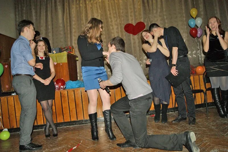 Прикольные конкурсы для девушек. Юбилей в кафе. Прикольные конкурсы для девушек. Интересные конкурсы на вечеринку. Веселый корпоратив.